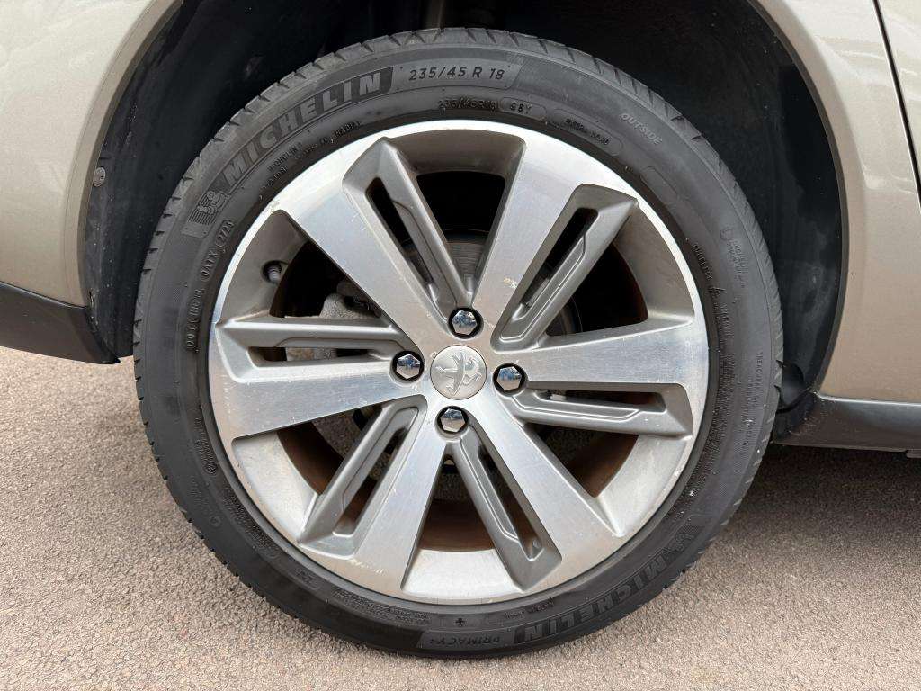 2017 PEUGEOT 3008 2017 PEUGEOT 3008