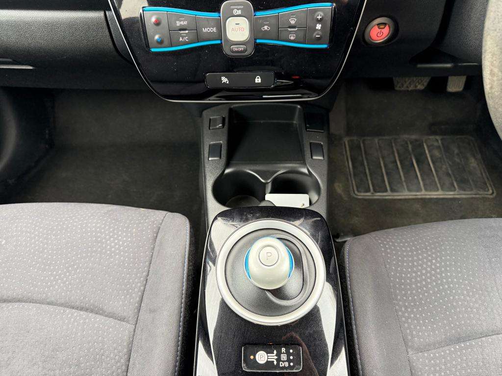2017 NISSAN LEAF 2017 NISSAN LEAF
