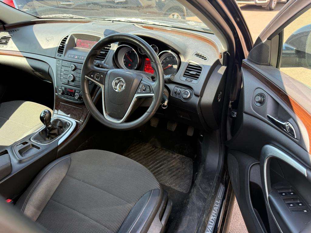 2012 VAUXHALL INSIGNIA 2012 VAUXHALL INSIGNIA