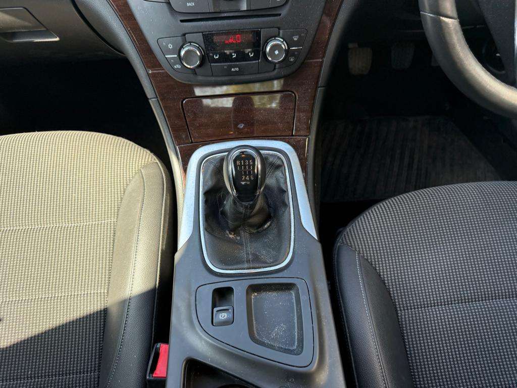 2012 VAUXHALL INSIGNIA 2012 VAUXHALL INSIGNIA