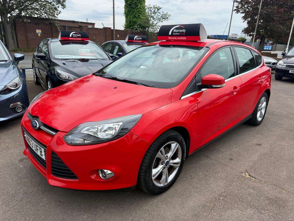 A 2013 FORD FOCUS Zetec T A 2013 FORD FOCUS Zetec T
