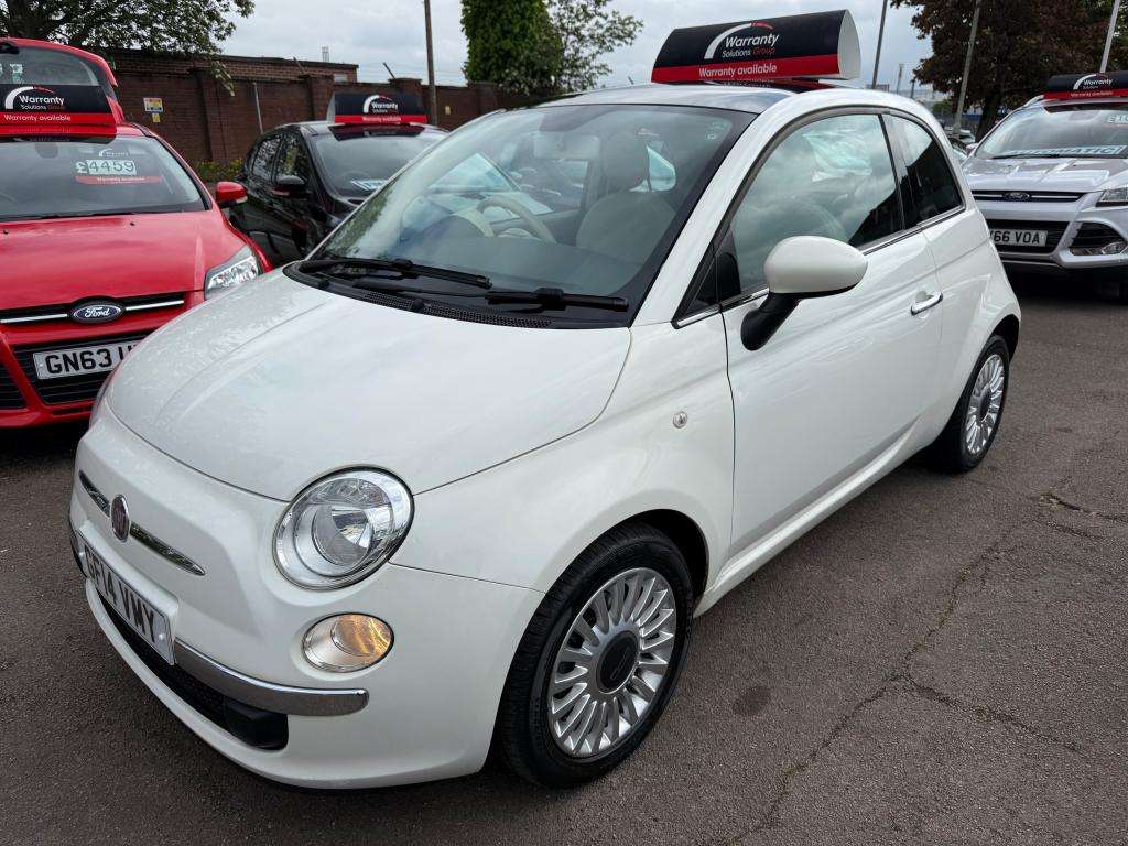 A 2014 FIAT 500 Lounge Twinair A 2014 FIAT 500 Lounge Twinair