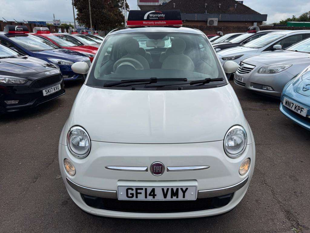 A 2014 FIAT 500 Lounge Twinair A 2014 FIAT 500 Lounge Twinair