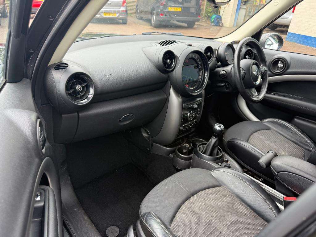 2015 MINI COUNTRYMAN 2015 MINI COUNTRYMAN