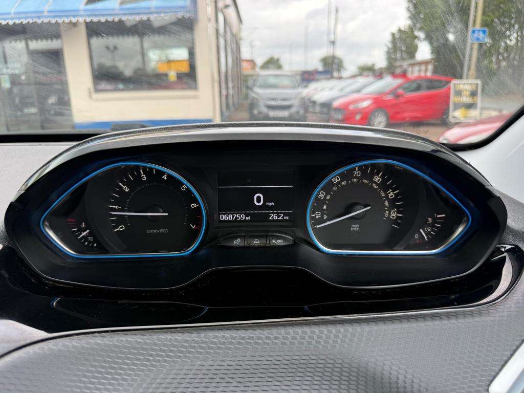 2017 PEUGEOT 2008 2017 PEUGEOT 2008