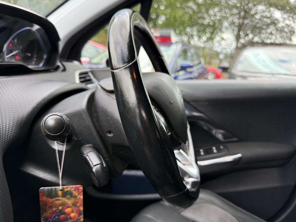 2017 PEUGEOT 2008 2017 PEUGEOT 2008