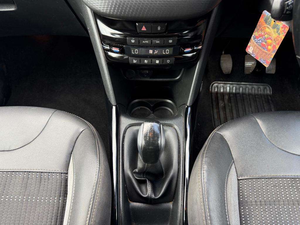 2017 PEUGEOT 2008 2017 PEUGEOT 2008