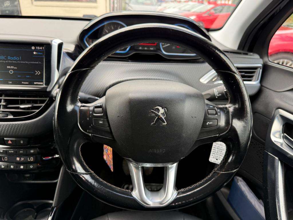 2017 PEUGEOT 2008 2017 PEUGEOT 2008