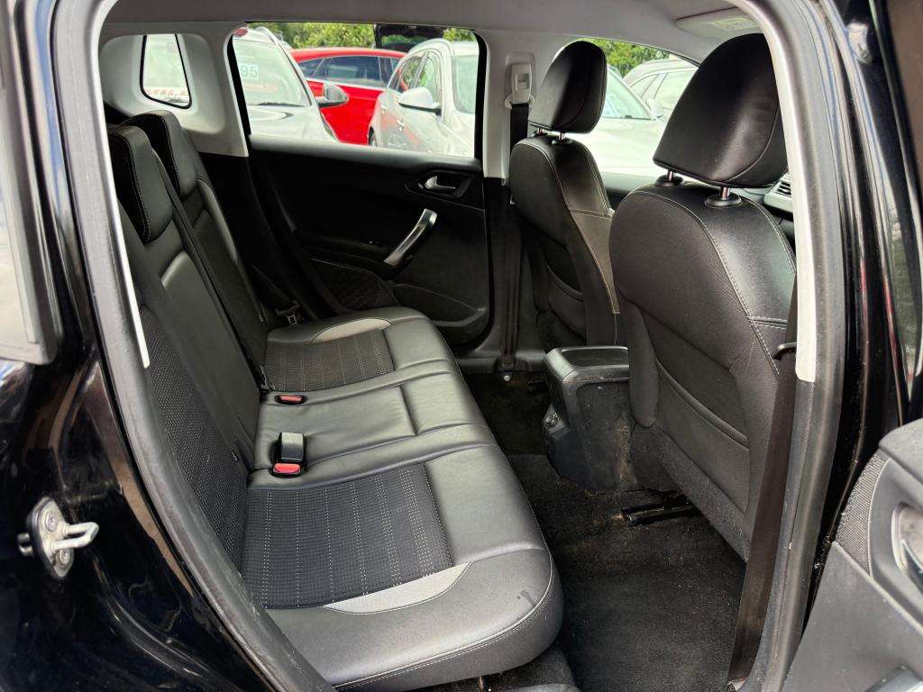 2017 PEUGEOT 2008 2017 PEUGEOT 2008