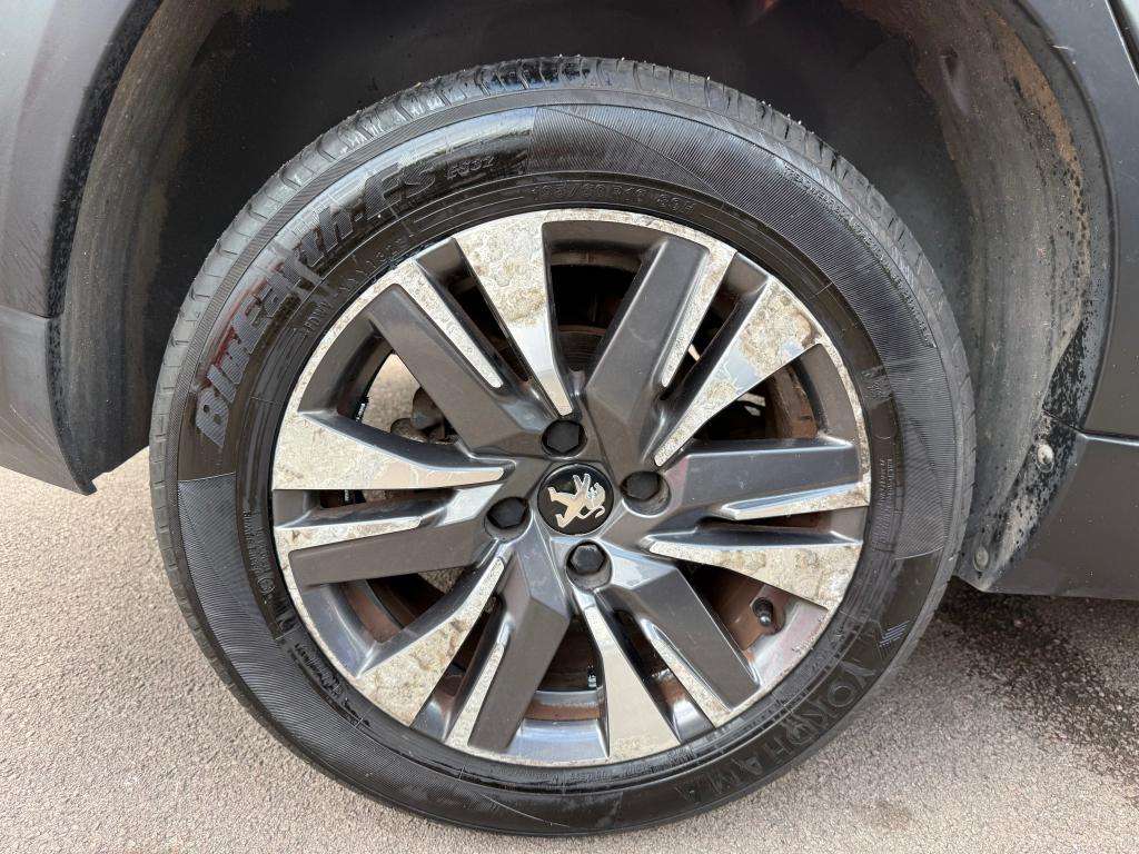 2017 PEUGEOT 2008 2017 PEUGEOT 2008