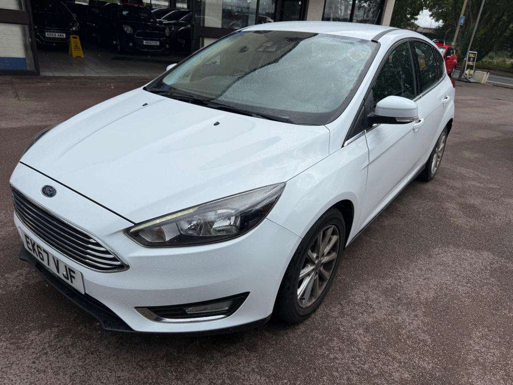 A 2017 FORD FOCUS Titanium A 2017 FORD FOCUS Titanium