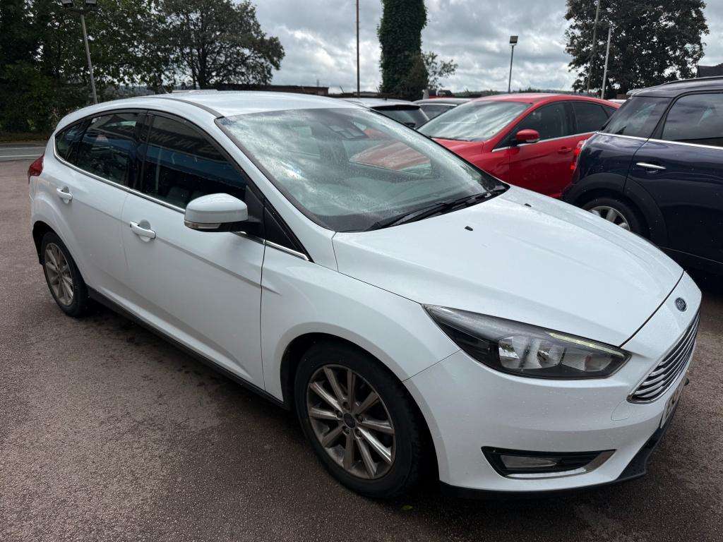 A 2017 FORD FOCUS Titanium A 2017 FORD FOCUS Titanium