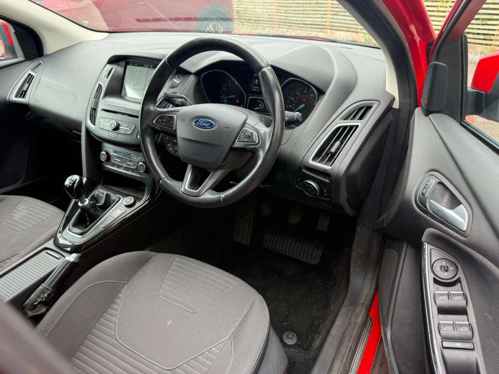 A 2017 FORD FOCUS Titanium A 2017 FORD FOCUS Titanium