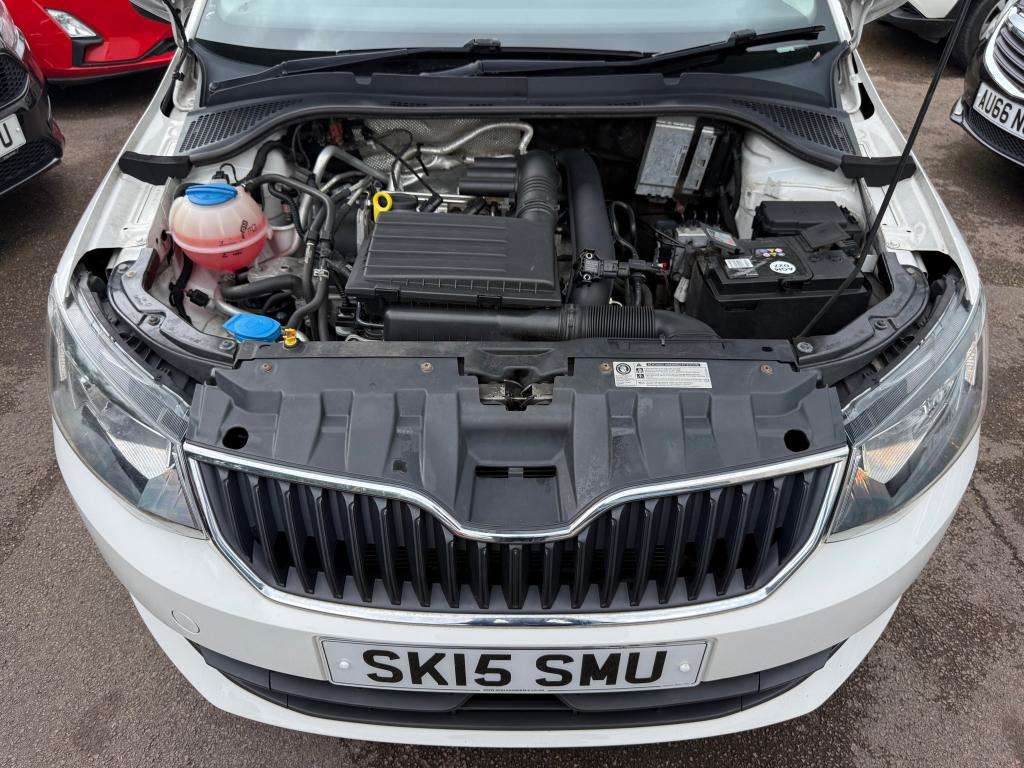 2015 SKODA FABIA 2015 SKODA FABIA