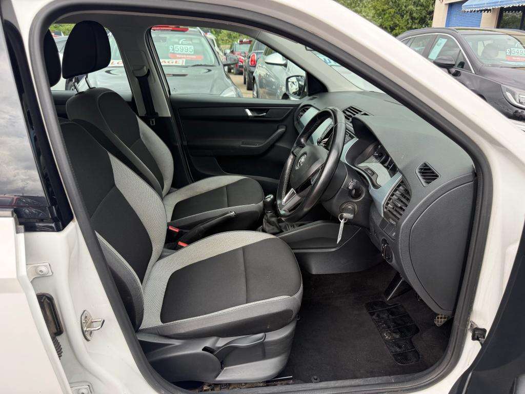 2015 SKODA FABIA 2015 SKODA FABIA