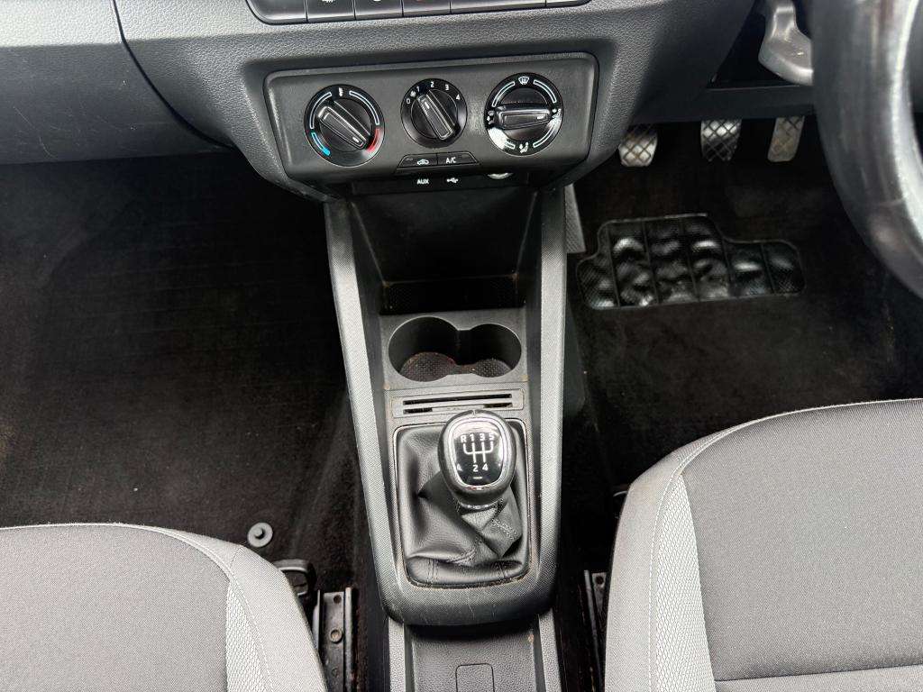 2015 SKODA FABIA 2015 SKODA FABIA