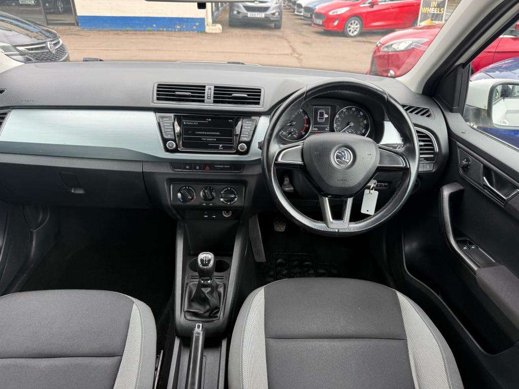 2015 SKODA FABIA 2015 SKODA FABIA