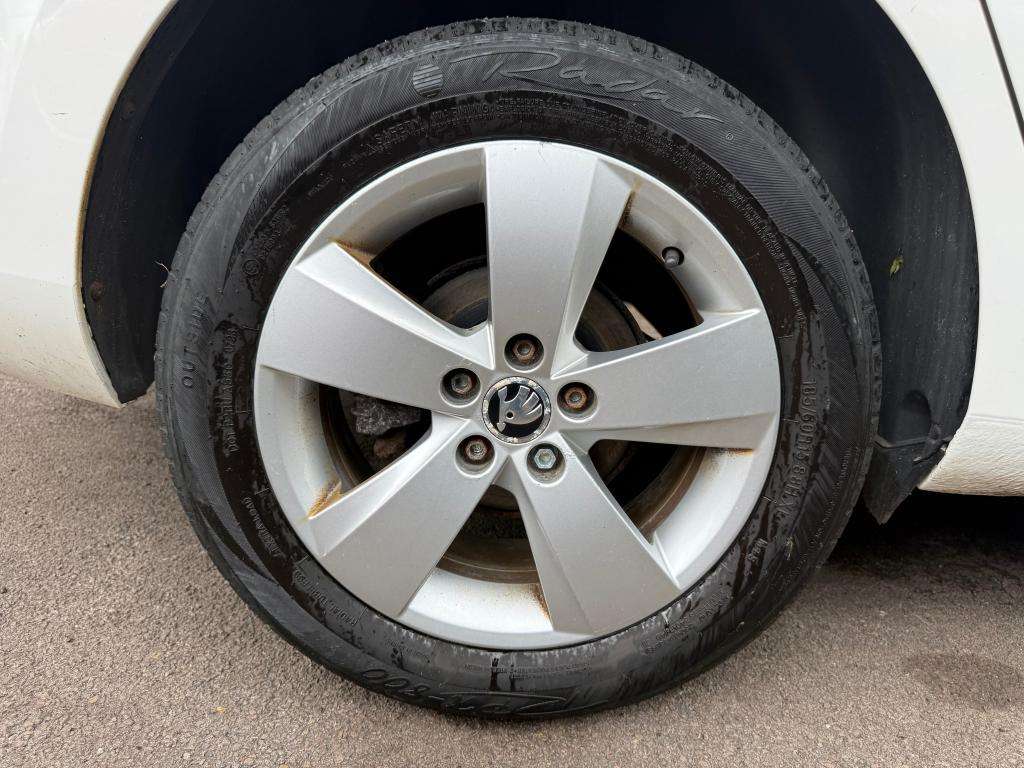 2015 SKODA FABIA 2015 SKODA FABIA