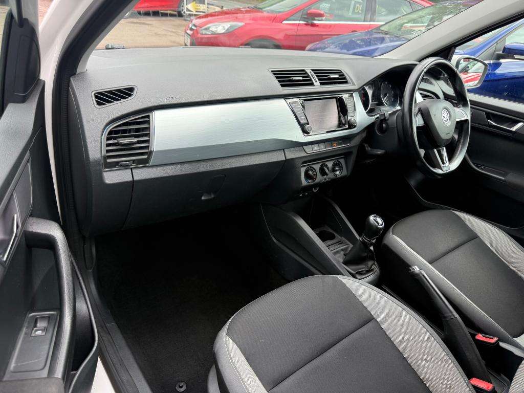 2015 SKODA FABIA 2015 SKODA FABIA