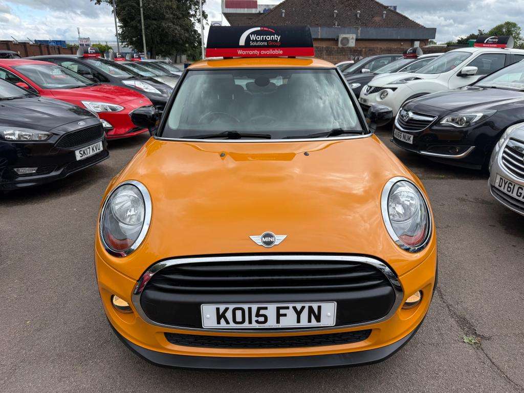 A 2015 MINI HATCH One D A 2015 MINI HATCH One D