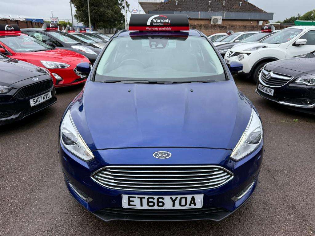 A 2017 FORD FOCUS Titanium X A 2017 FORD FOCUS Titanium X