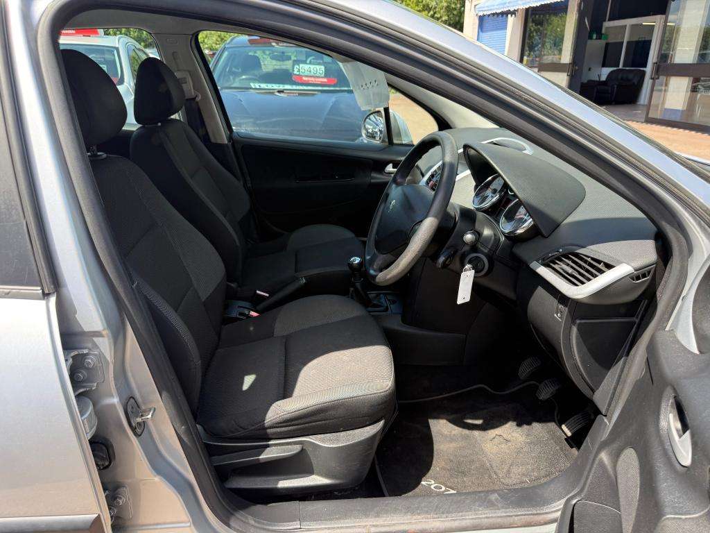2009 PEUGEOT 207 2009 PEUGEOT 207