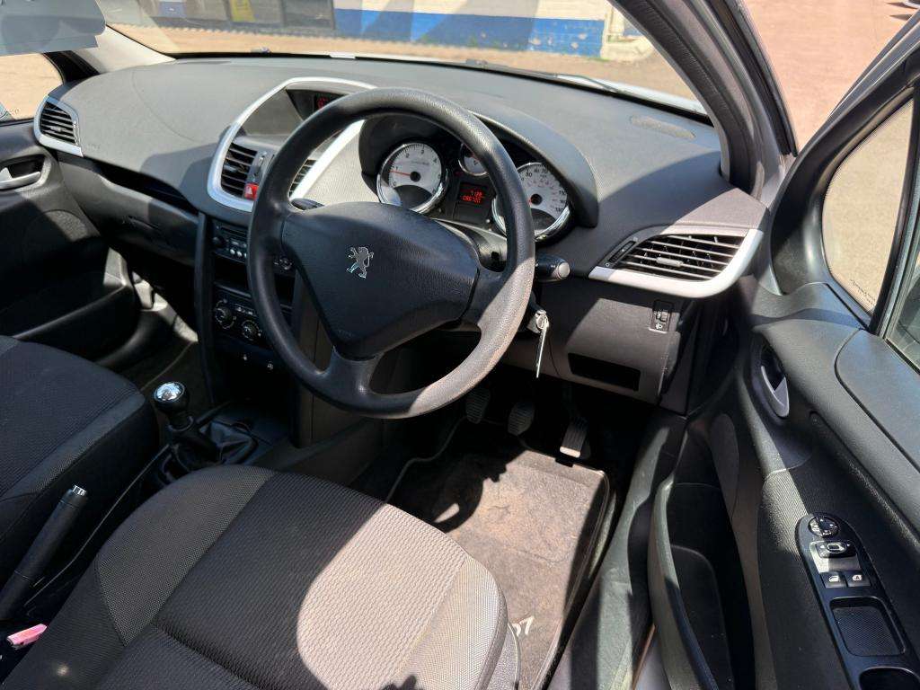 2009 PEUGEOT 207 2009 PEUGEOT 207