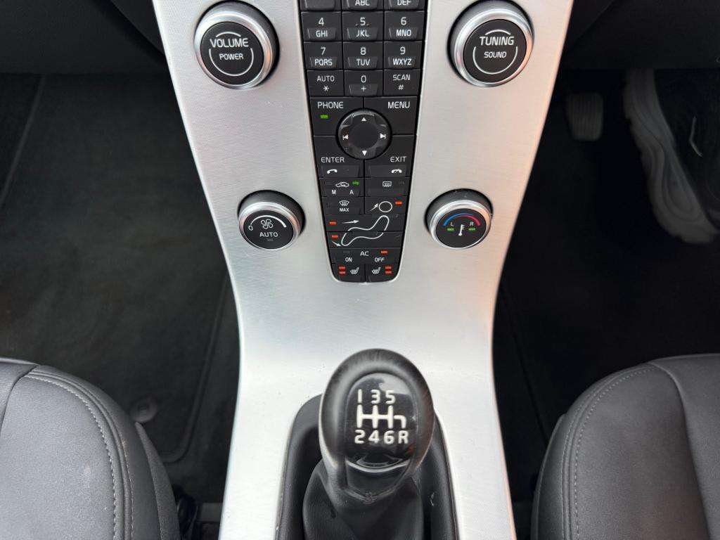 2013 VOLVO C70 2013 VOLVO C70