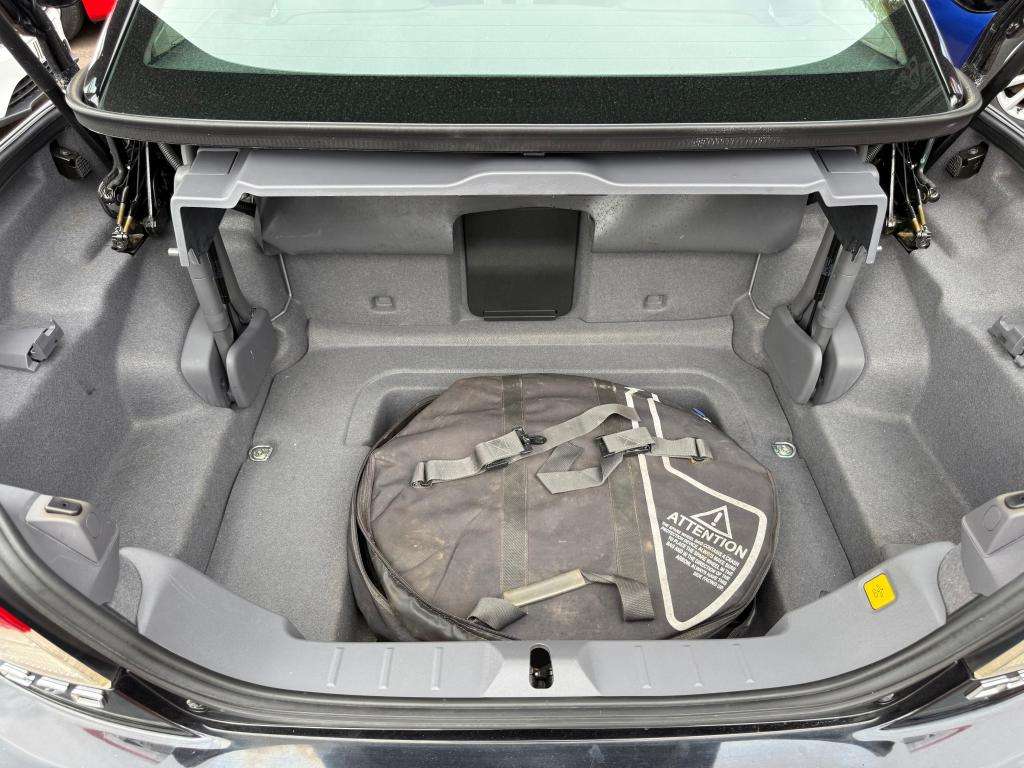 2013 VOLVO C70 2013 VOLVO C70