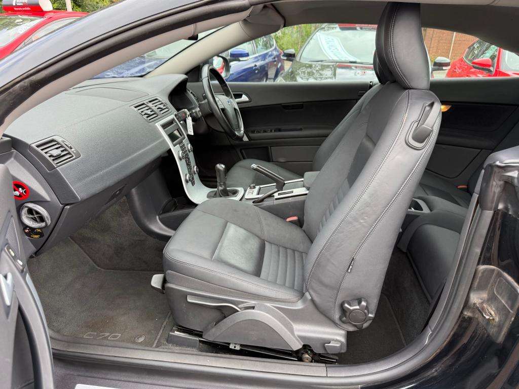 2013 VOLVO C70 2013 VOLVO C70