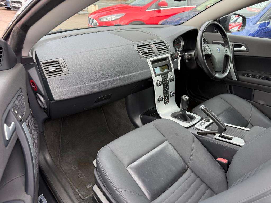 2013 VOLVO C70 2013 VOLVO C70