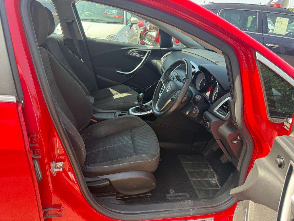2011 VAUXHALL ASTRA 2011 VAUXHALL ASTRA