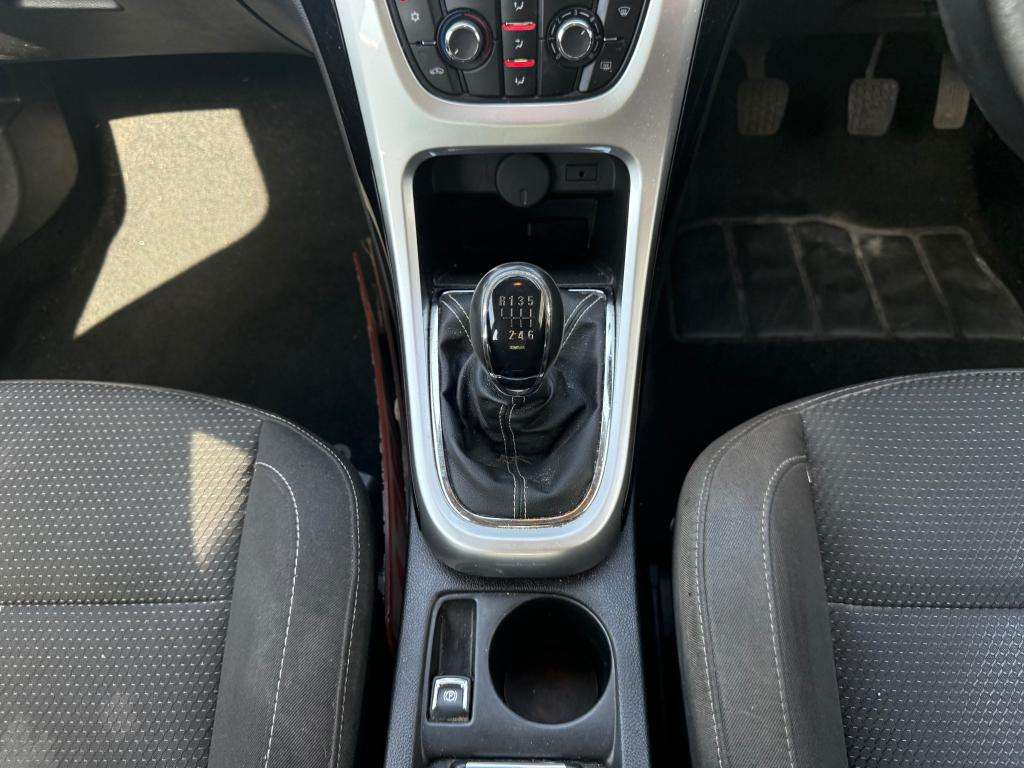 2011 VAUXHALL ASTRA 2011 VAUXHALL ASTRA