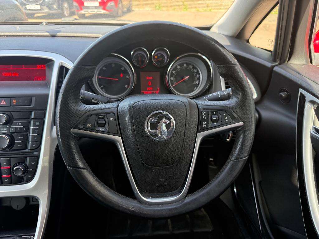 2011 VAUXHALL ASTRA 2011 VAUXHALL ASTRA