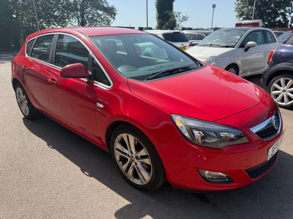 A 2011 VAUXHALL ASTRA Sri Cdti 157 A 2011 VAUXHALL ASTRA Sri Cdti 157