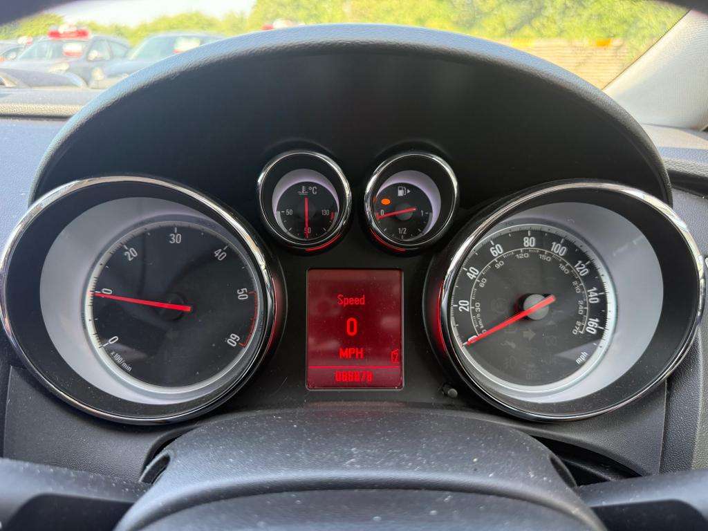 2011 VAUXHALL ASTRA 2011 VAUXHALL ASTRA