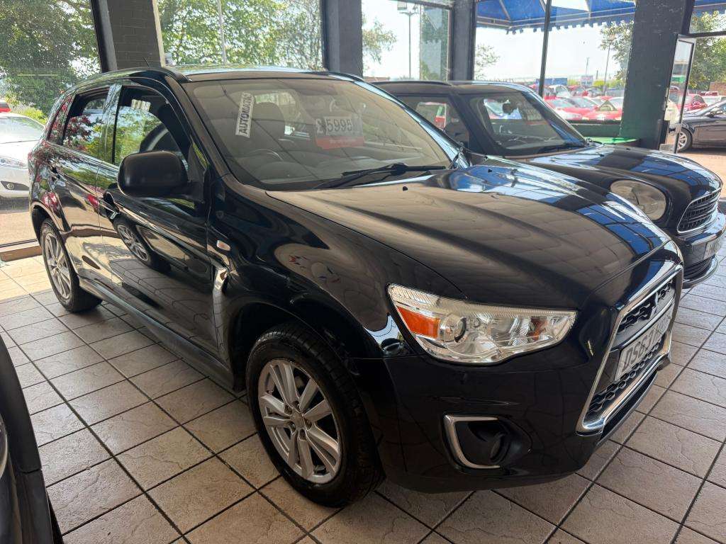 A 2013 MITSUBISHI ASX DI-D 4 A 2013 MITSUBISHI ASX DI-D 4