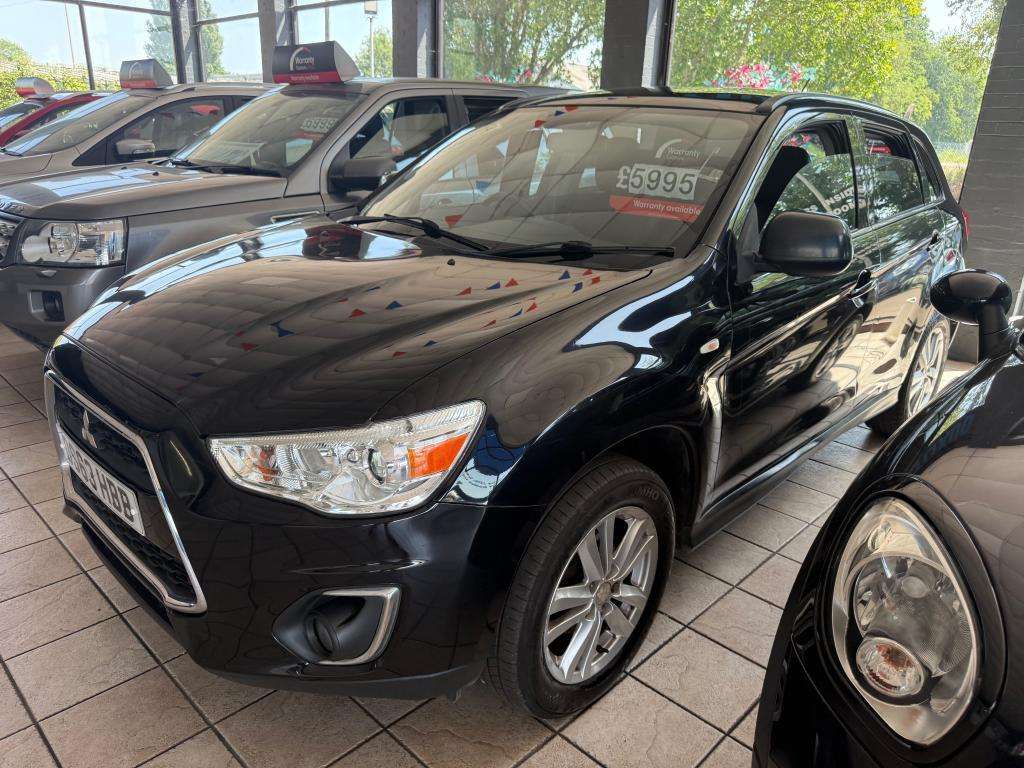 A 2013 MITSUBISHI ASX DI-D 4 A 2013 MITSUBISHI ASX DI-D 4