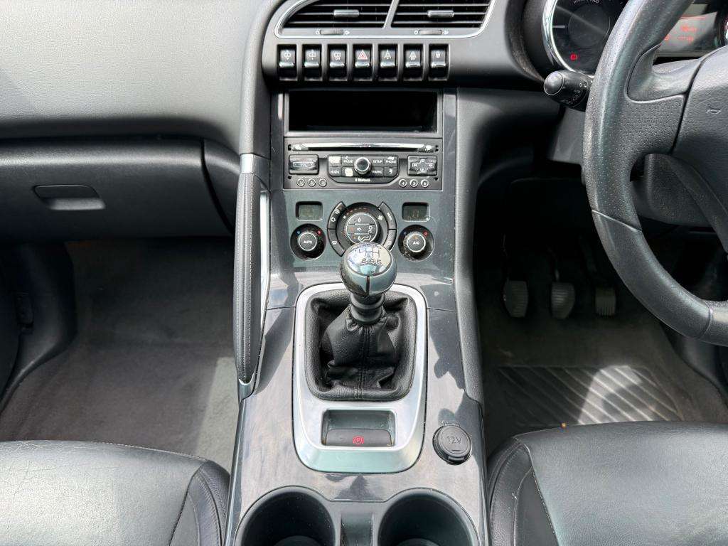 2013 PEUGEOT 3008 2013 PEUGEOT 3008