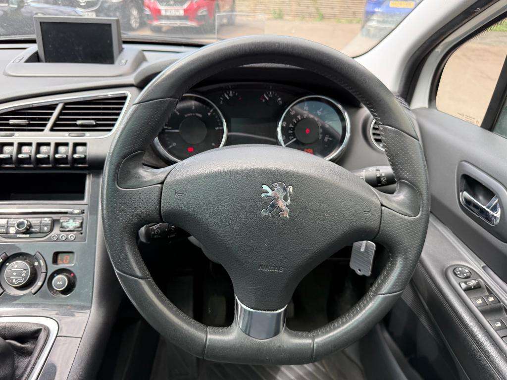 2013 PEUGEOT 3008 2013 PEUGEOT 3008