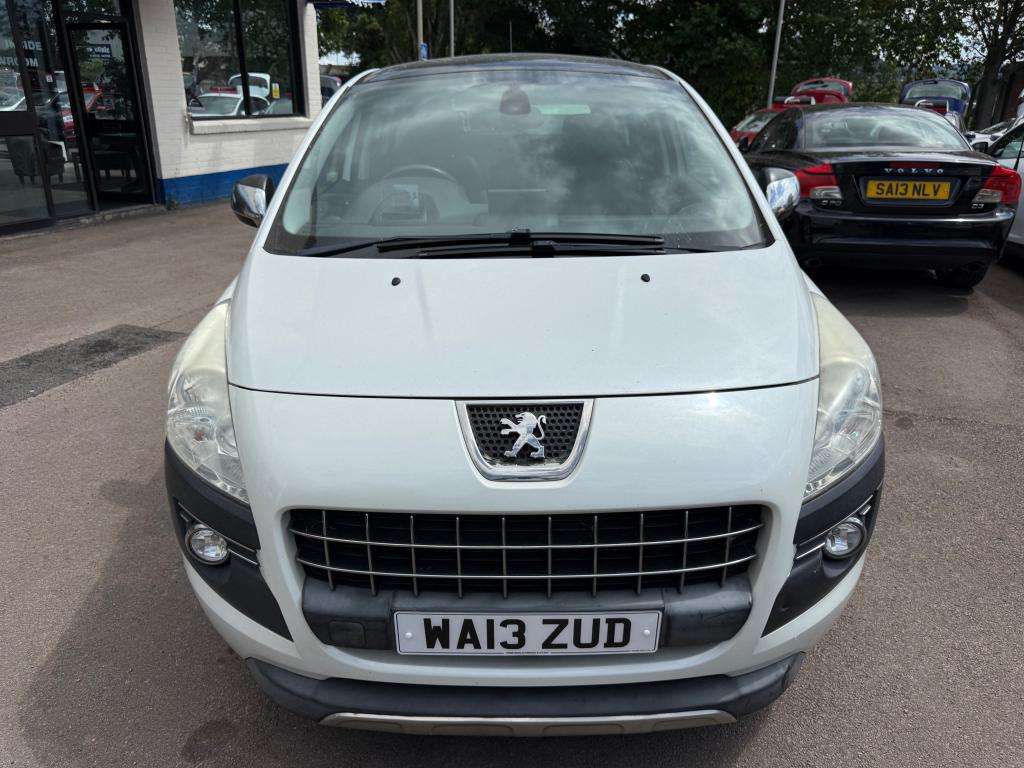 A 2013 PEUGEOT 3008 Allure Hdi A 2013 PEUGEOT 3008 Allure Hdi