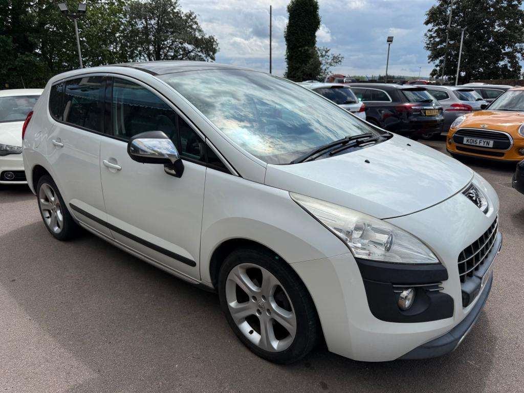 A 2013 PEUGEOT 3008 Allure Hdi A 2013 PEUGEOT 3008 Allure Hdi