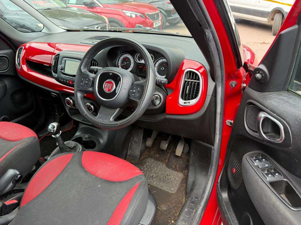 2013 FIAT 500L 2013 FIAT 500L