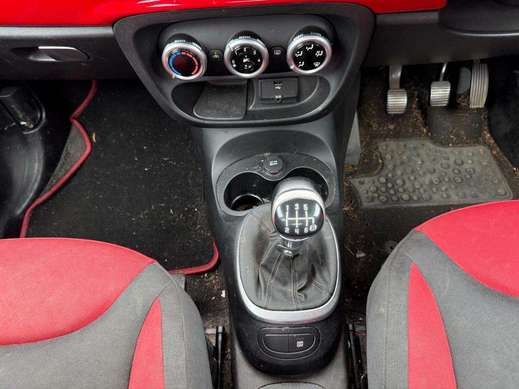 2013 FIAT 500L 2013 FIAT 500L
