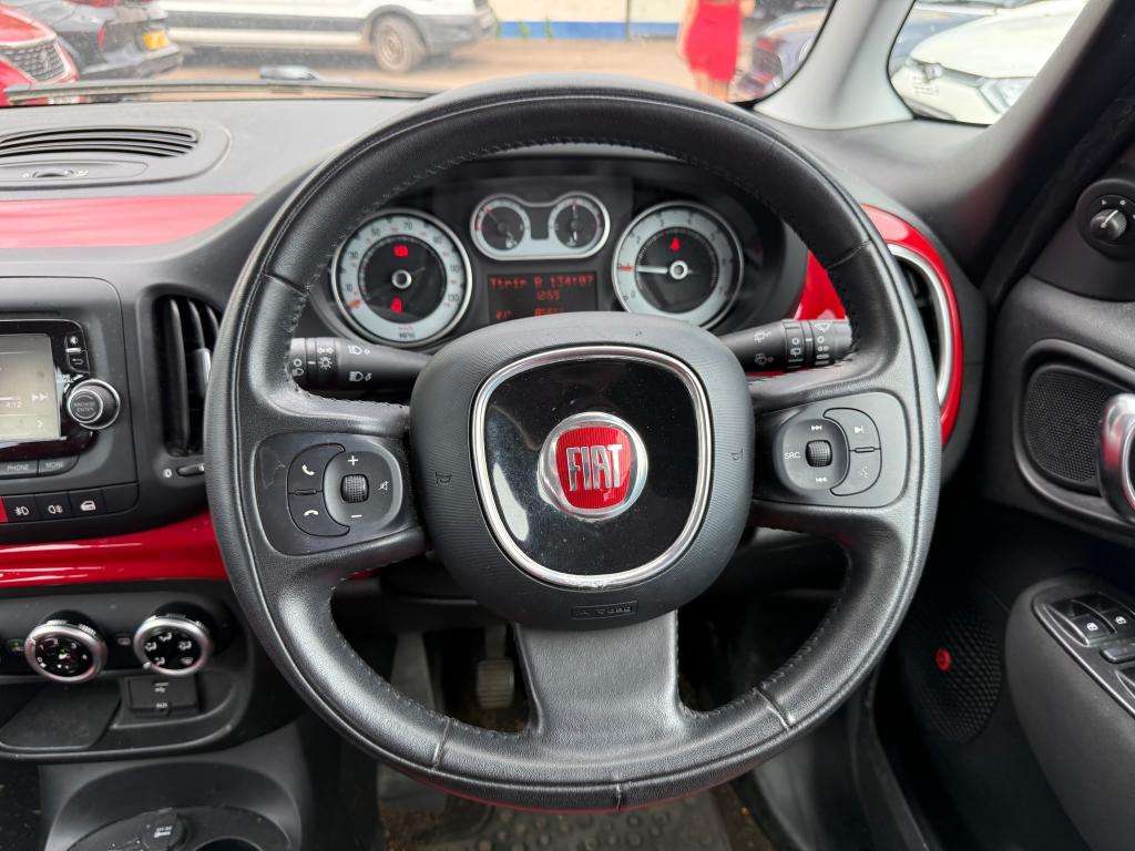 2013 FIAT 500L 2013 FIAT 500L