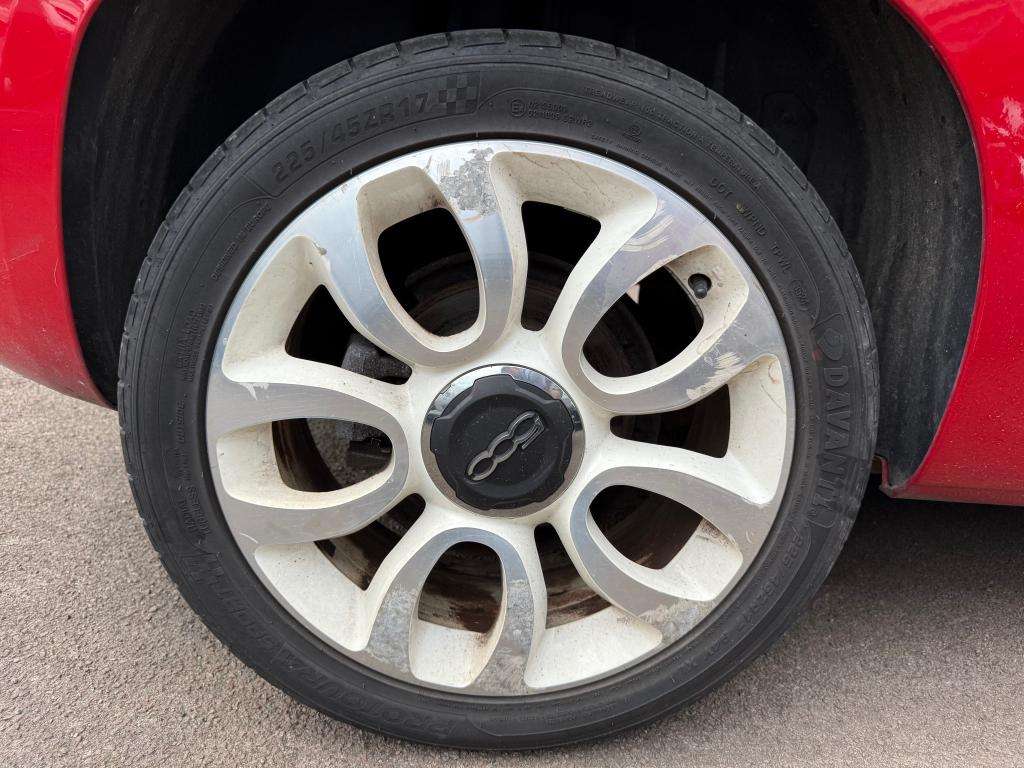 2013 FIAT 500L 2013 FIAT 500L