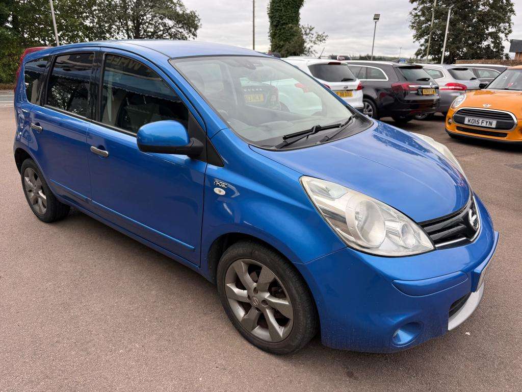 A 2011 NISSAN NOTE N-tec A 2011 NISSAN NOTE N-tec