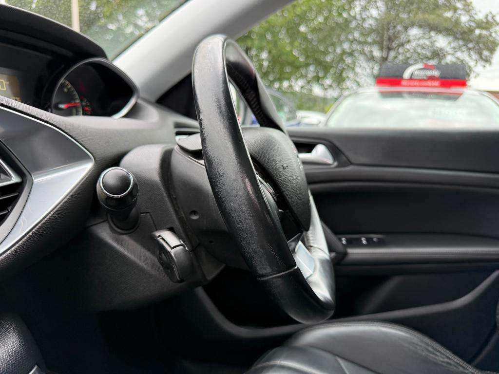 2016 PEUGEOT 308 2016 PEUGEOT 308