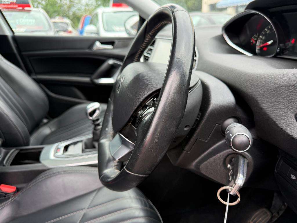 2016 PEUGEOT 308 2016 PEUGEOT 308