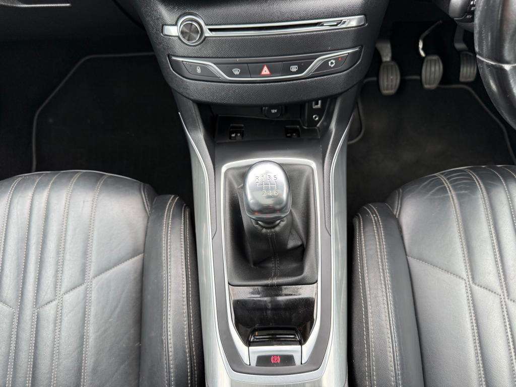 2016 PEUGEOT 308 2016 PEUGEOT 308